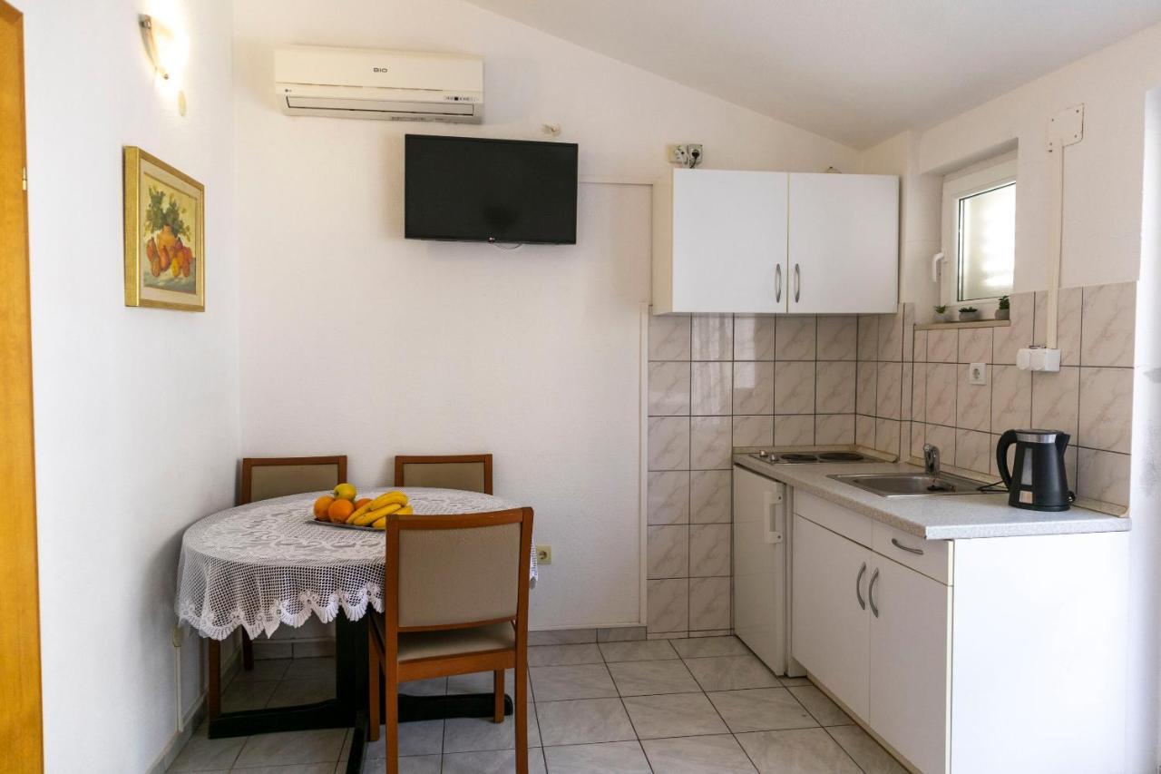 Apartment Julijana *